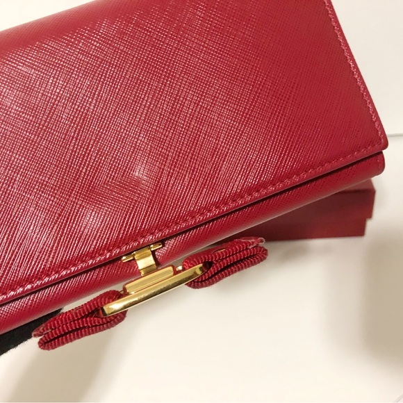 Authentic Salvatore Ferragamo Red Colour Leather Long Wallet Purse - Picture 10 of 15